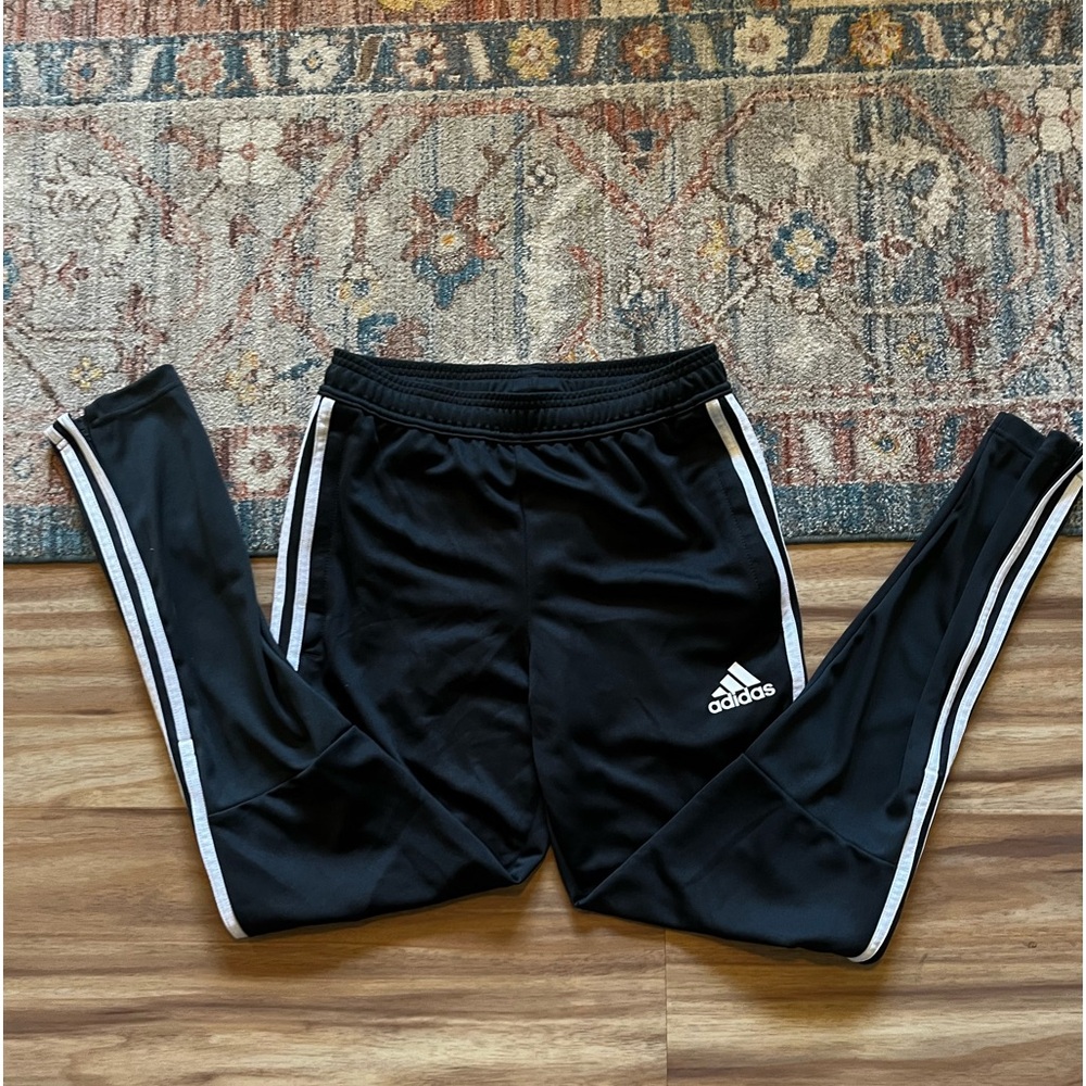 Men and Women’s Dark Gray Adidas Joggers, Size Men’s Small.